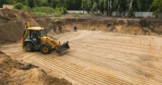 Разработка котлована Урюпинск, цена от 315 руб./м3.